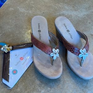 Summer slides with interchangeable strap